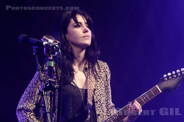 BLOOD RED SHOES - 2014-03-19 - PARIS - Gaite Lyrique - Laura-Mary Carter